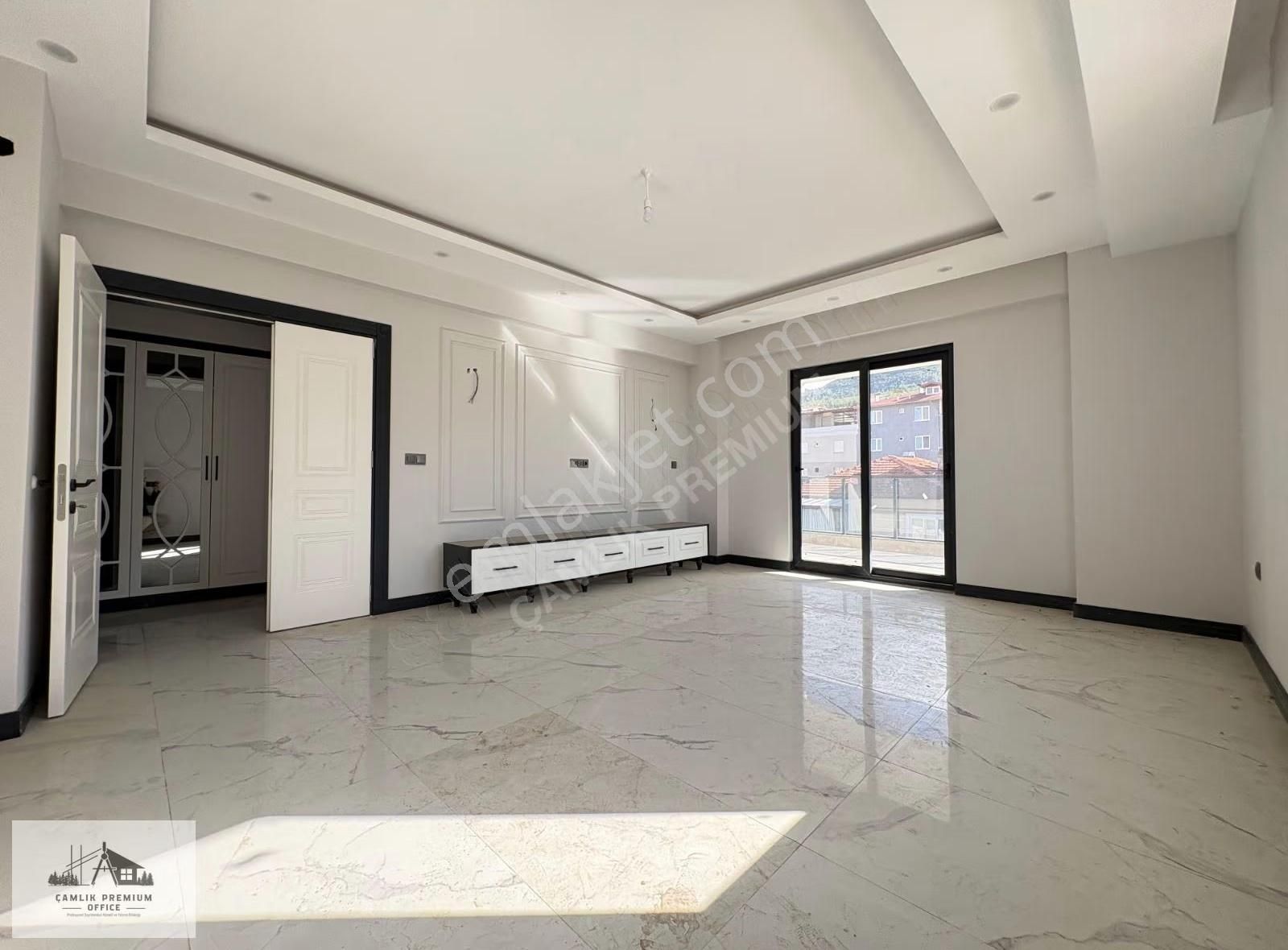 Bağbaşında Satılık Manzaralı 3+1 Sıfır Daire