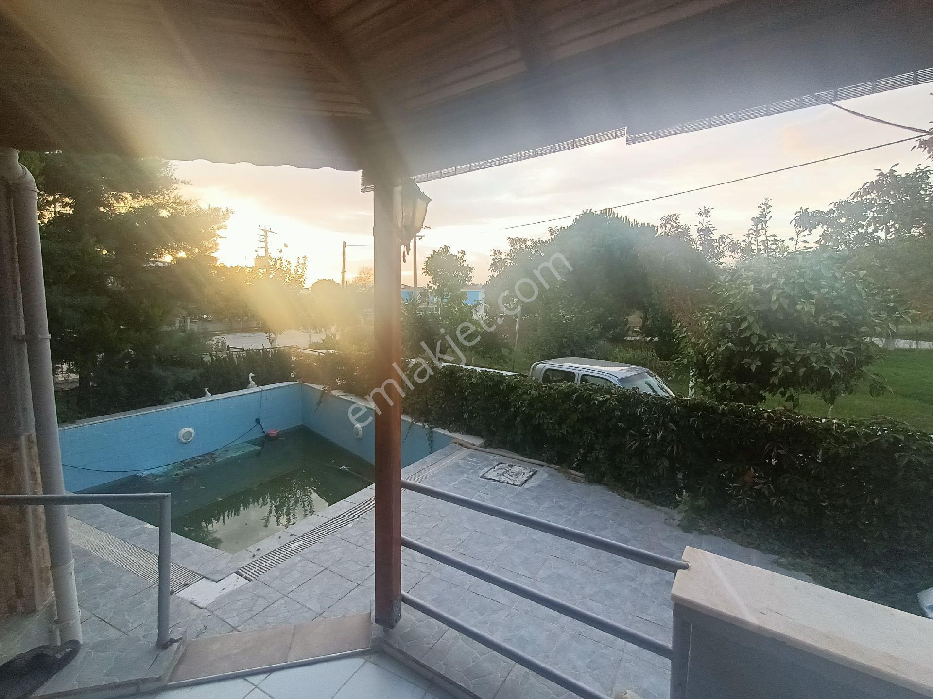 Kuşadası Davutlar Sahil Denize Yürüme Mesafesinde 4+1 Villa Satılık - Görsel 3