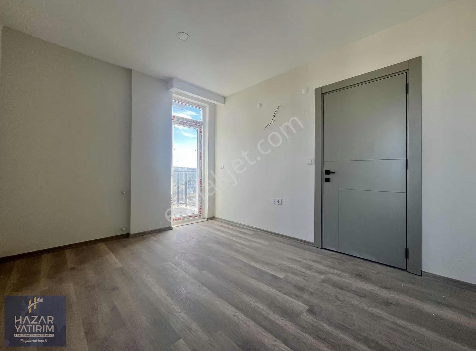 Kepezin Gözde Bölgesinde Sıfır 2+1 Cadde Üzeri, E. Banyolu - Görsel 24