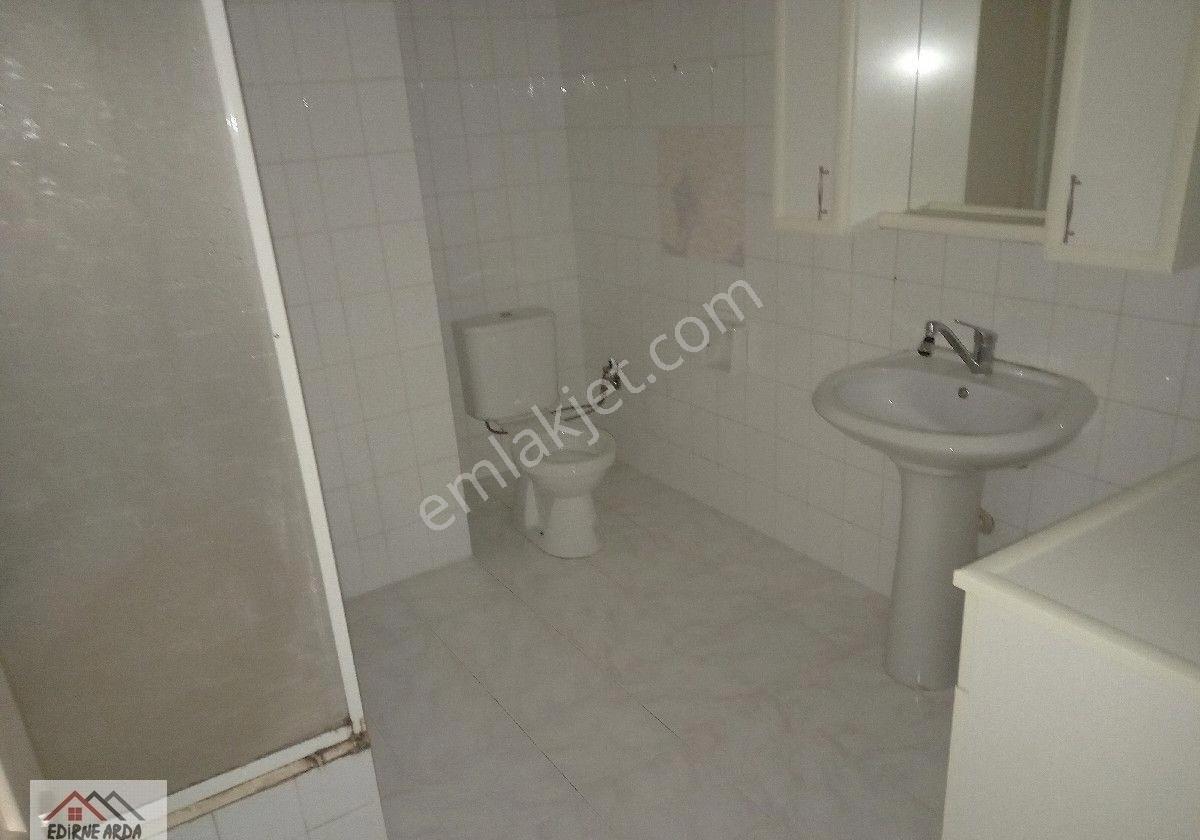 Arda Emlak Ofisi'nden Esentepe Yakını Cadde Üzeri Daire - Görsel 2