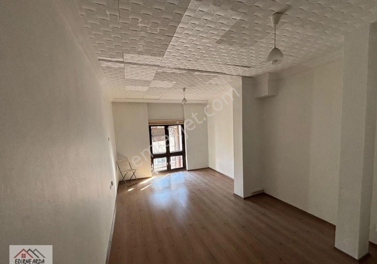 Arda Emlak Ofisin’den Balıkpazarı Yakını Temiz Büro - Görsel 6