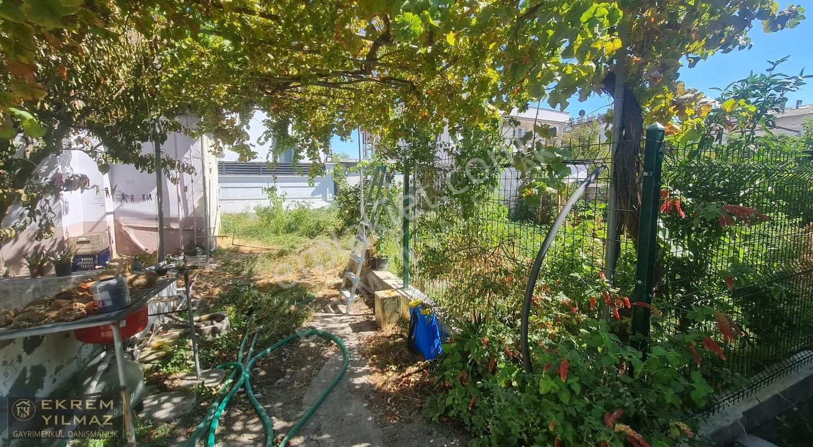 Gülpınar Mahallesin'de 407 M2 Arsa İçerisinde 115 M2 Müstakil - Görsel 10