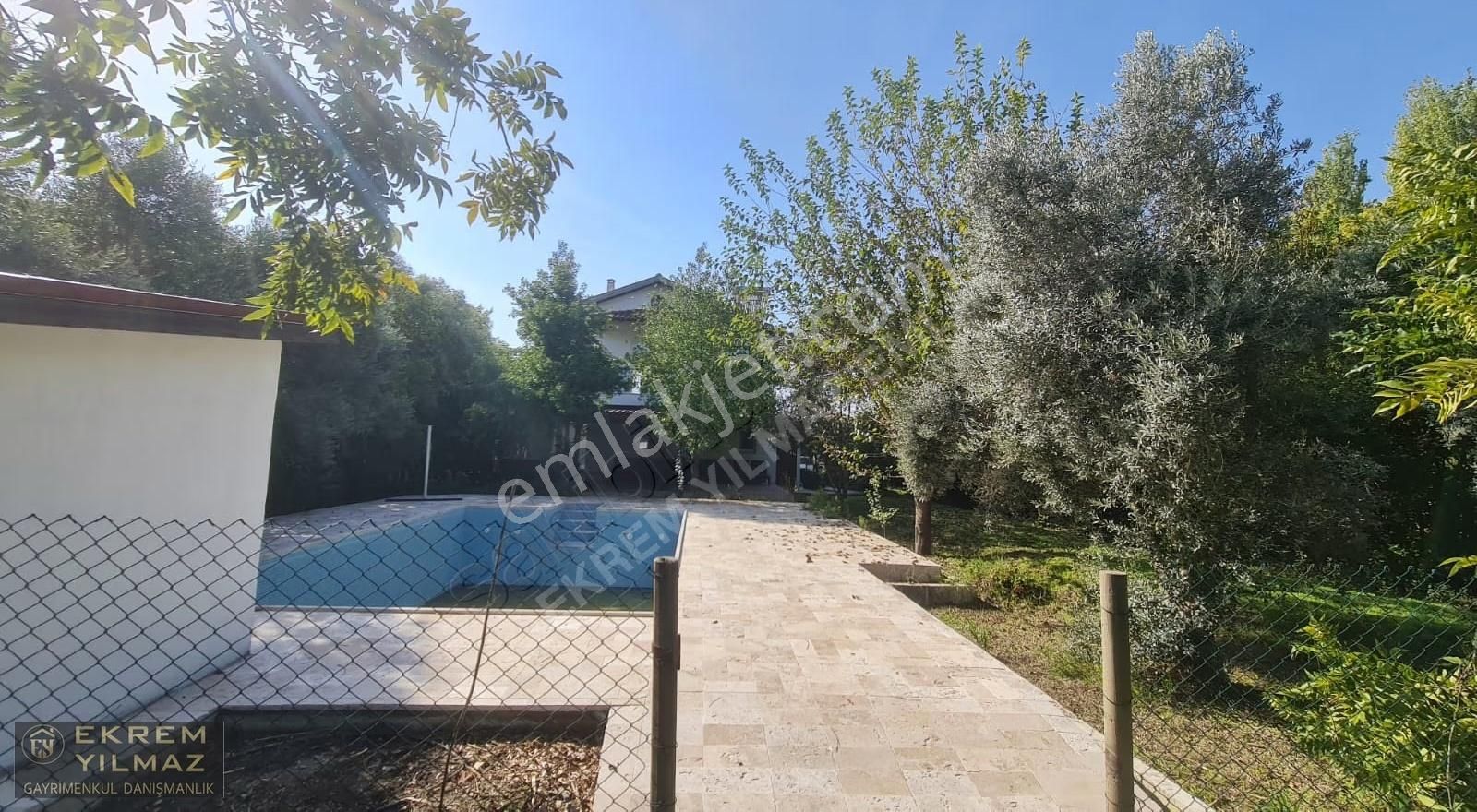 Köyceğiz Yangı Mahalesin'de Sesiz Doğayla İç İçe Nezih Bir Villa - Görsel 23