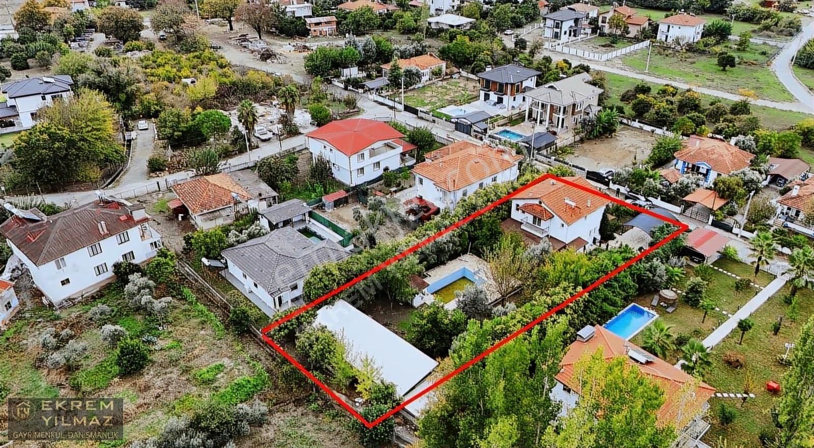 Köyceğiz Yangı Mahalesin'de Sesiz Doğayla İç İçe Nezih Bir Villa - Görsel 20