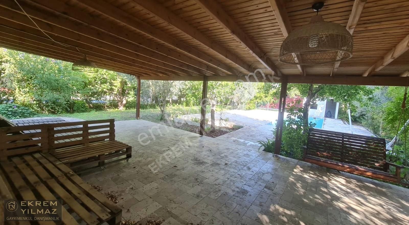 Köyceğiz Yangı Mahalesin'de Sesiz Doğayla İç İçe Nezih Bir Villa - Görsel 27