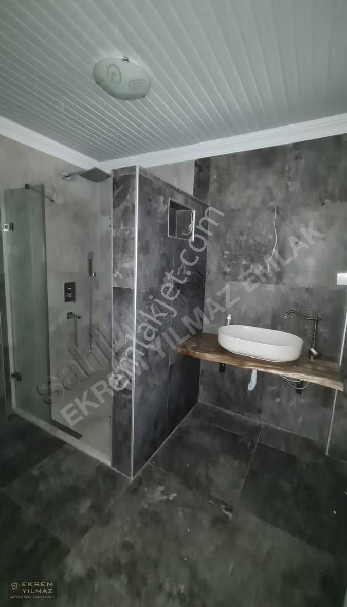 Köyceğiz Yangı Mahalesin'de Sesiz Doğayla İç İçe Nezih Bir Villa - Görsel 12