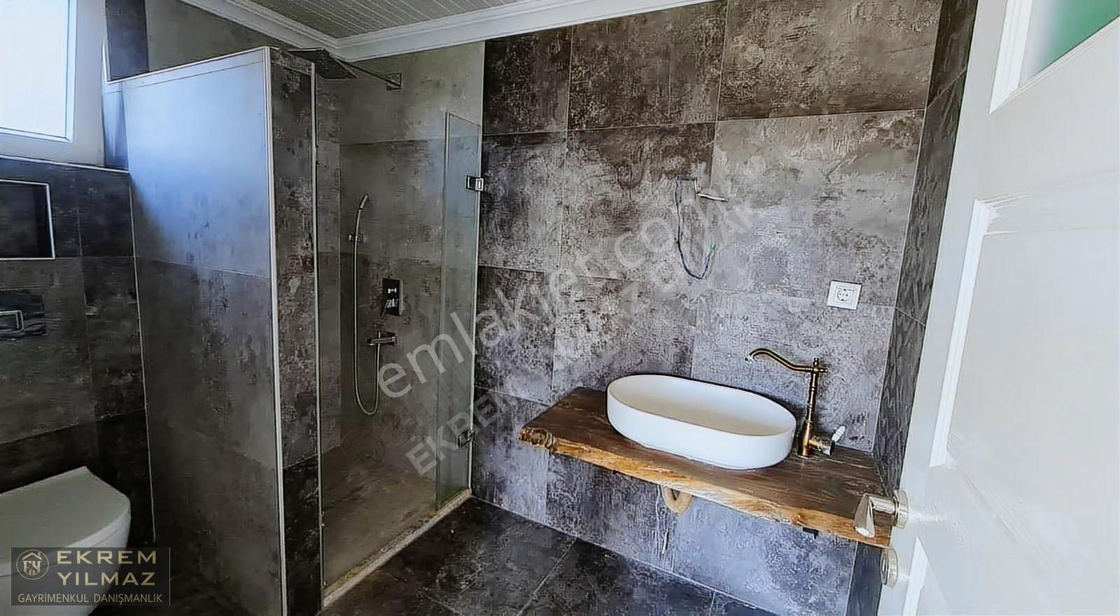 Köyceğiz Yangı Mahalesin'de Sesiz Doğayla İç İçe Nezih Bir Villa - Görsel 5