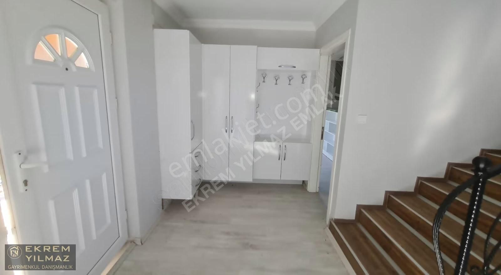 Köyceğiz Yangı Mahalesin'de Sesiz Doğayla İç İçe Nezih Bir Villa - Görsel 32