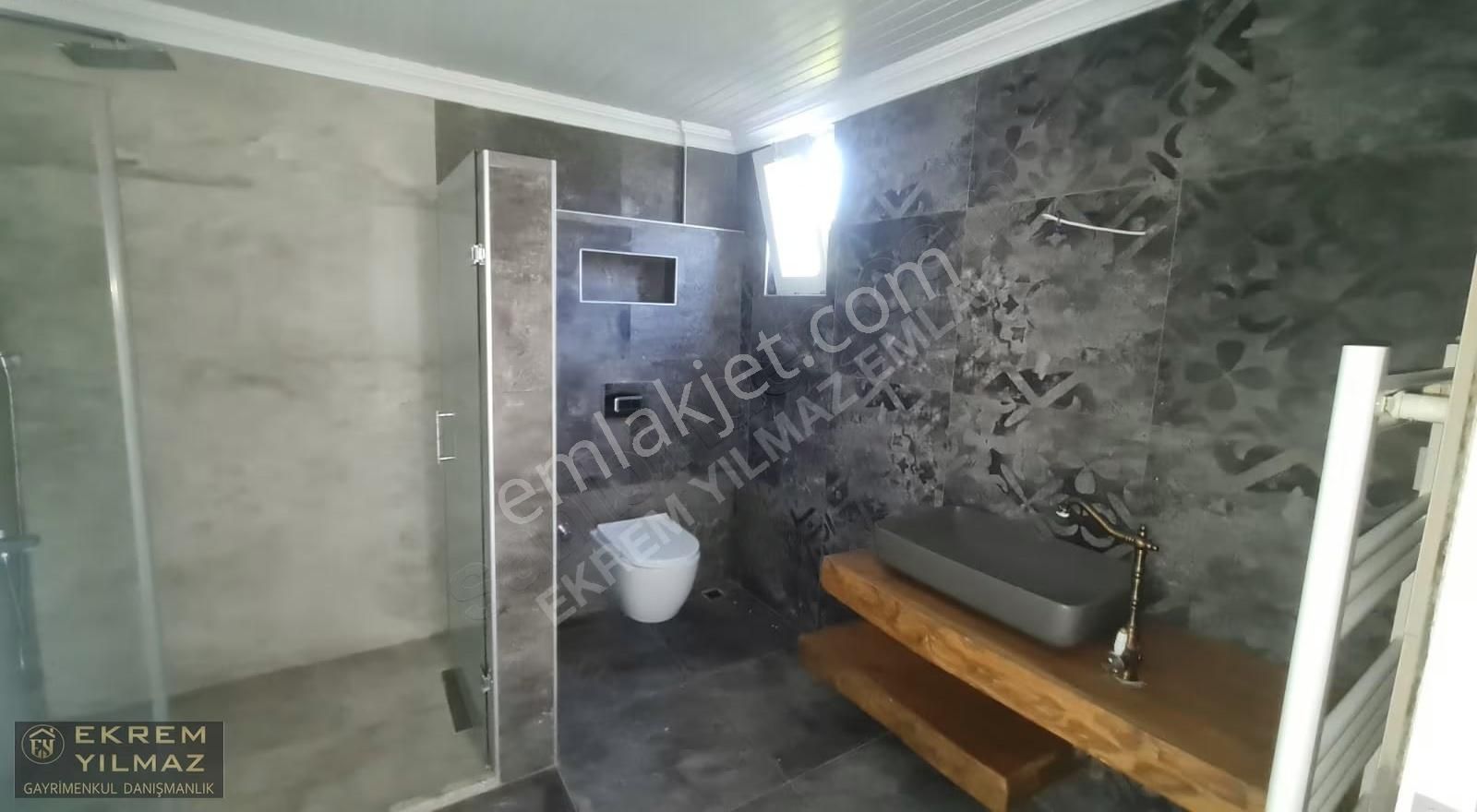 Köyceğiz Yangı Mahalesin'de Sesiz Doğayla İç İçe Nezih Bir Villa - Görsel 26