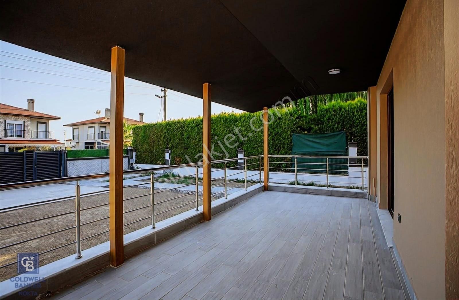 Foça Bağarası Villalar Bölgesinde Satılık 4+1 Müstakil Villa - Görsel 22