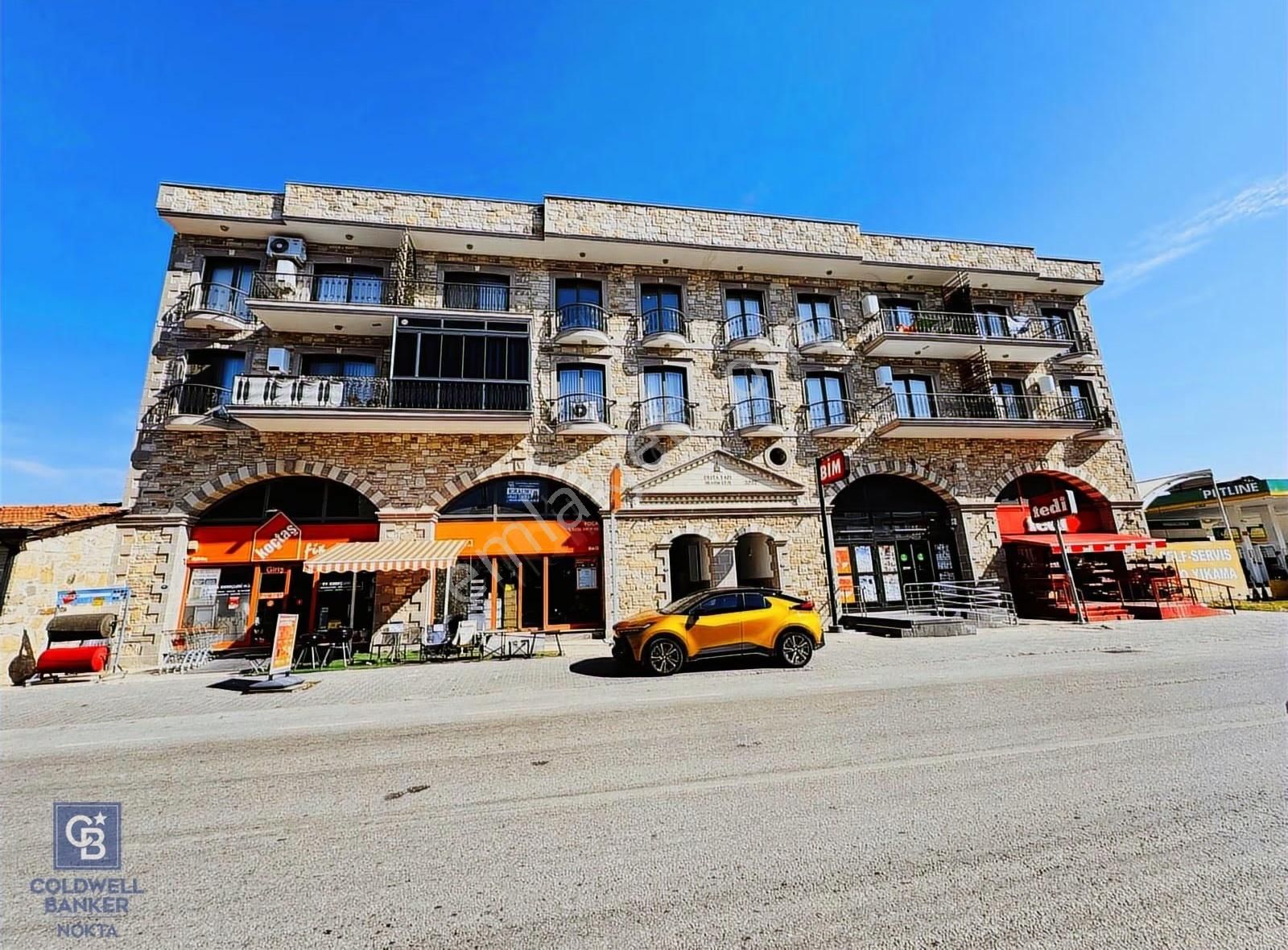Foça Bağarası Hacıveli Mah. Ana Cadde Üzeri Kiralık Ofis - Görsel 6