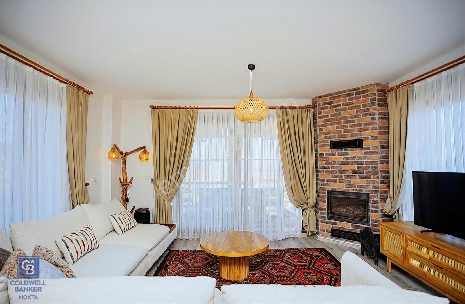 Foça Kocamehmetler'de Satılık 4+1 Müstakil Havuzlu Villa - Görsel 2