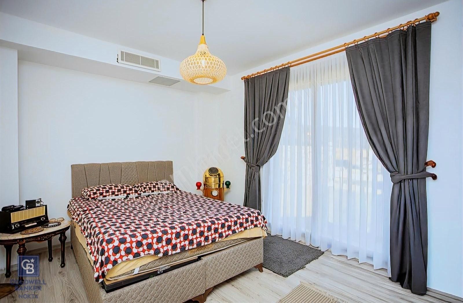 Foça Kocamehmetler'de Satılık 4+1 Müstakil Havuzlu Villa - Görsel 9