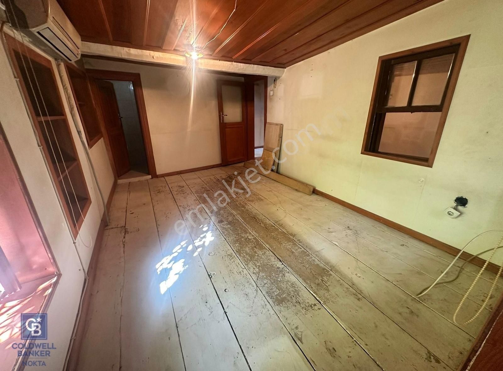 Ayvalık Merkez'de Denize 50 M Mesafede Satılık Tescilli Rum Evi - Görsel 16