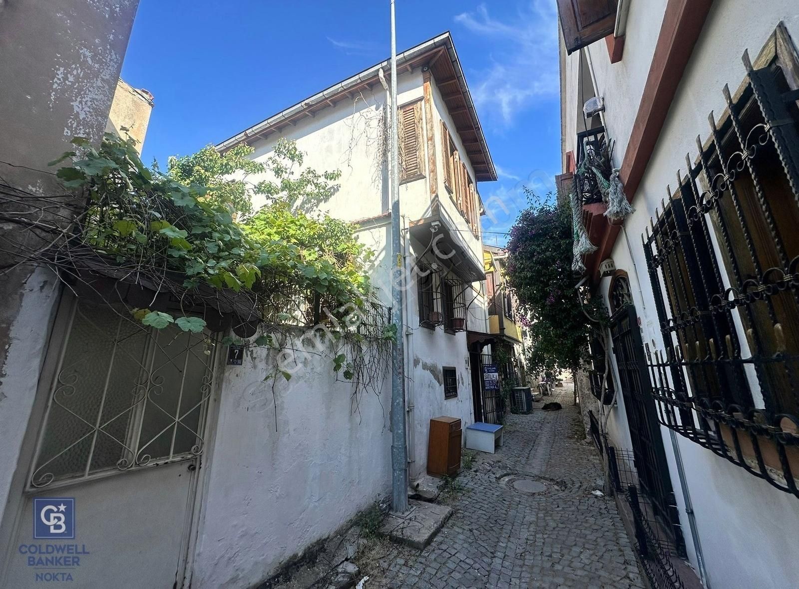 Ayvalık Merkez'de Denize 50 M Mesafede Satılık Tescilli Rum Evi - Görsel 20