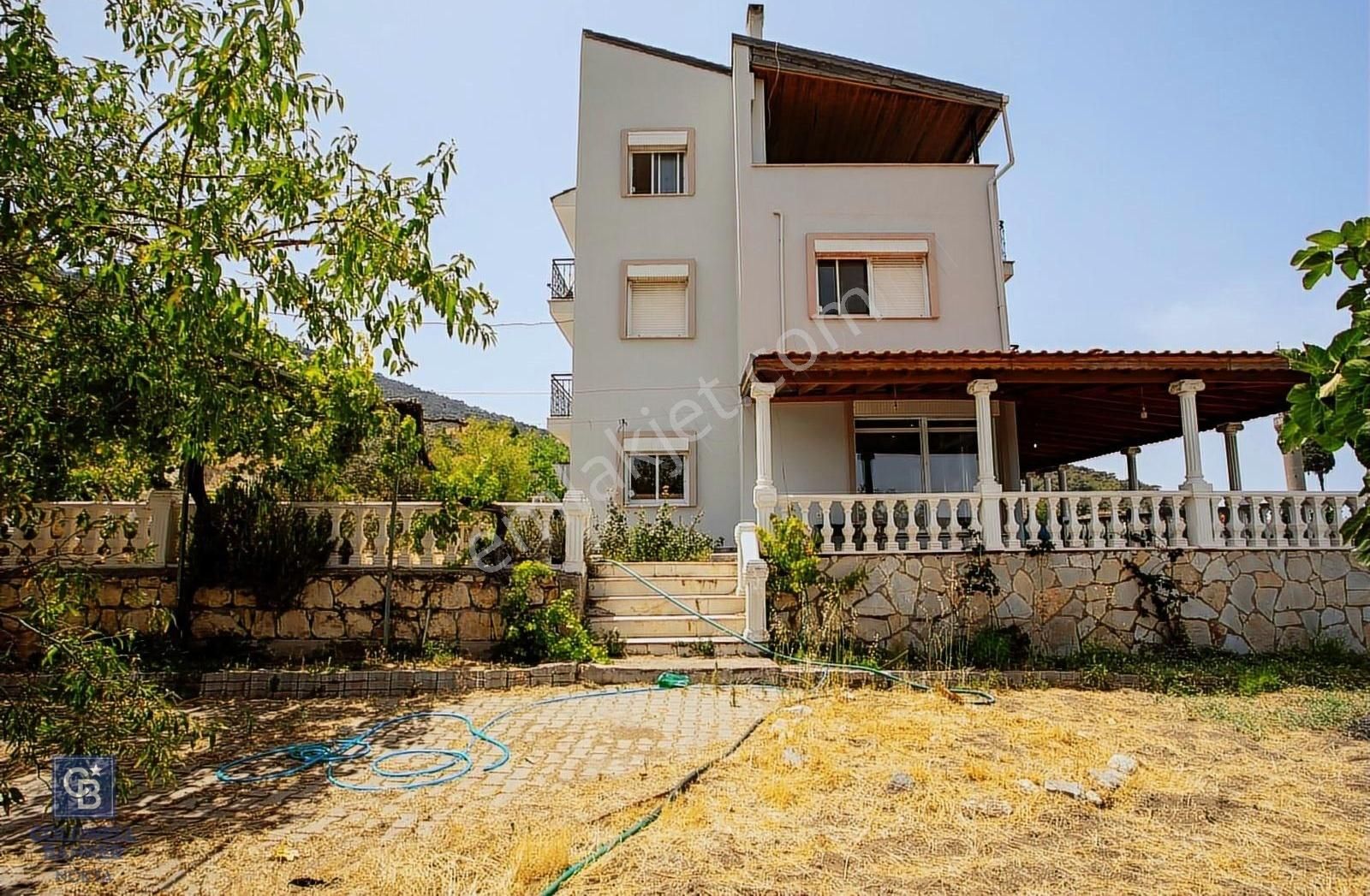 Foça Kozbeyli'de Satılık Tripleks Müstakil Ev Ve Arazi - Görsel 21