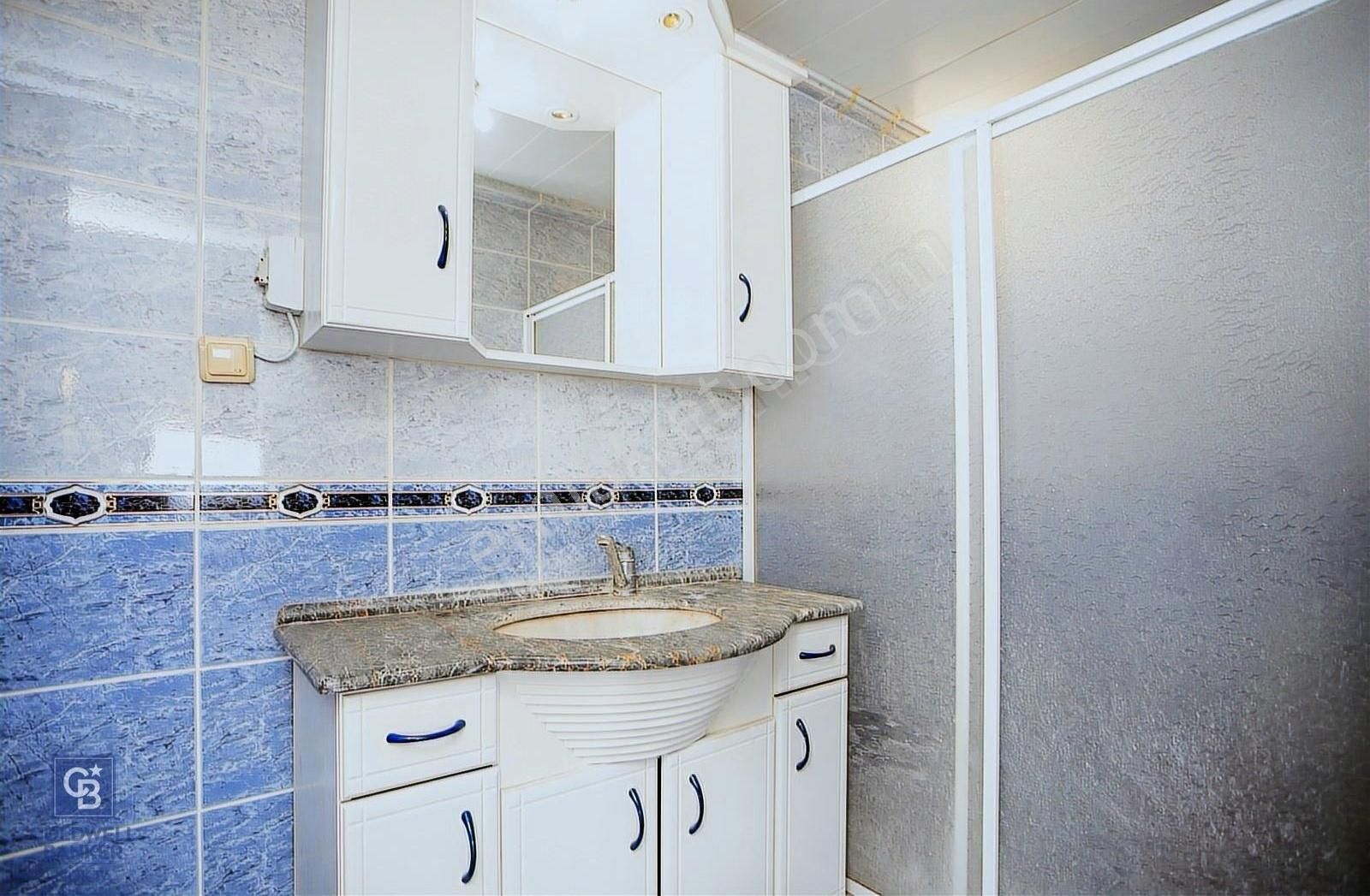 Foça Kozbeyli'de Satılık Tripleks Müstakil Ev Ve Arazi - Görsel 8