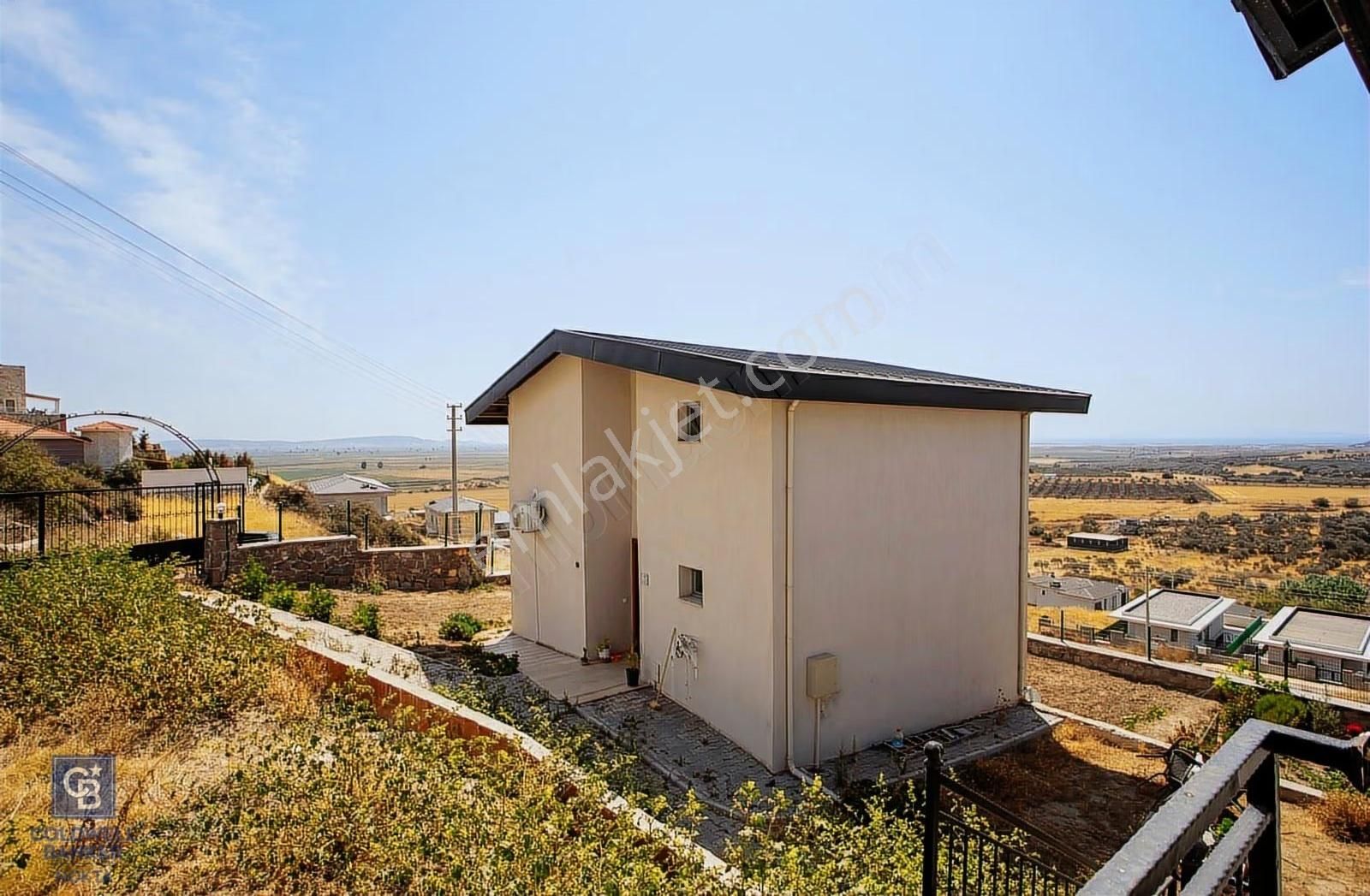 Foça Yenibağarası'nda Satılık 3+1 Loft Villa - Görsel 14