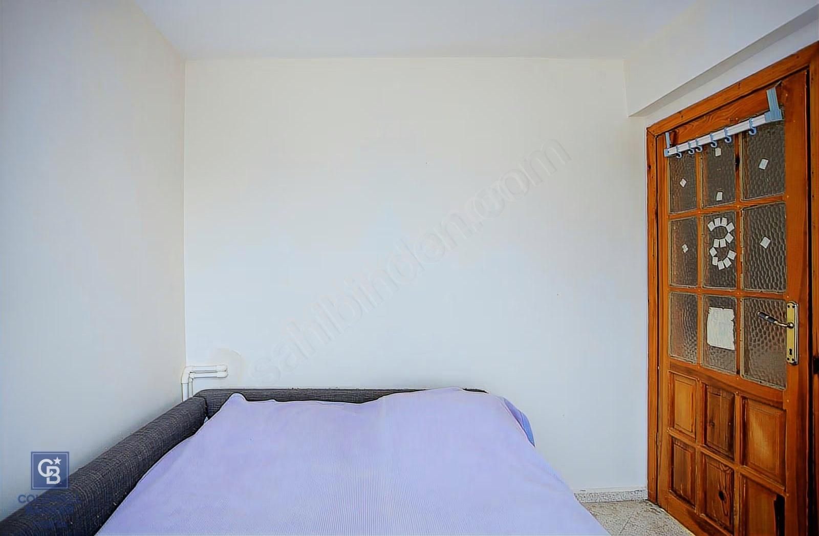 Yenifoça Donatkentte Satılık 3+1 Eşyalı Müstakil Villa - Görsel 12