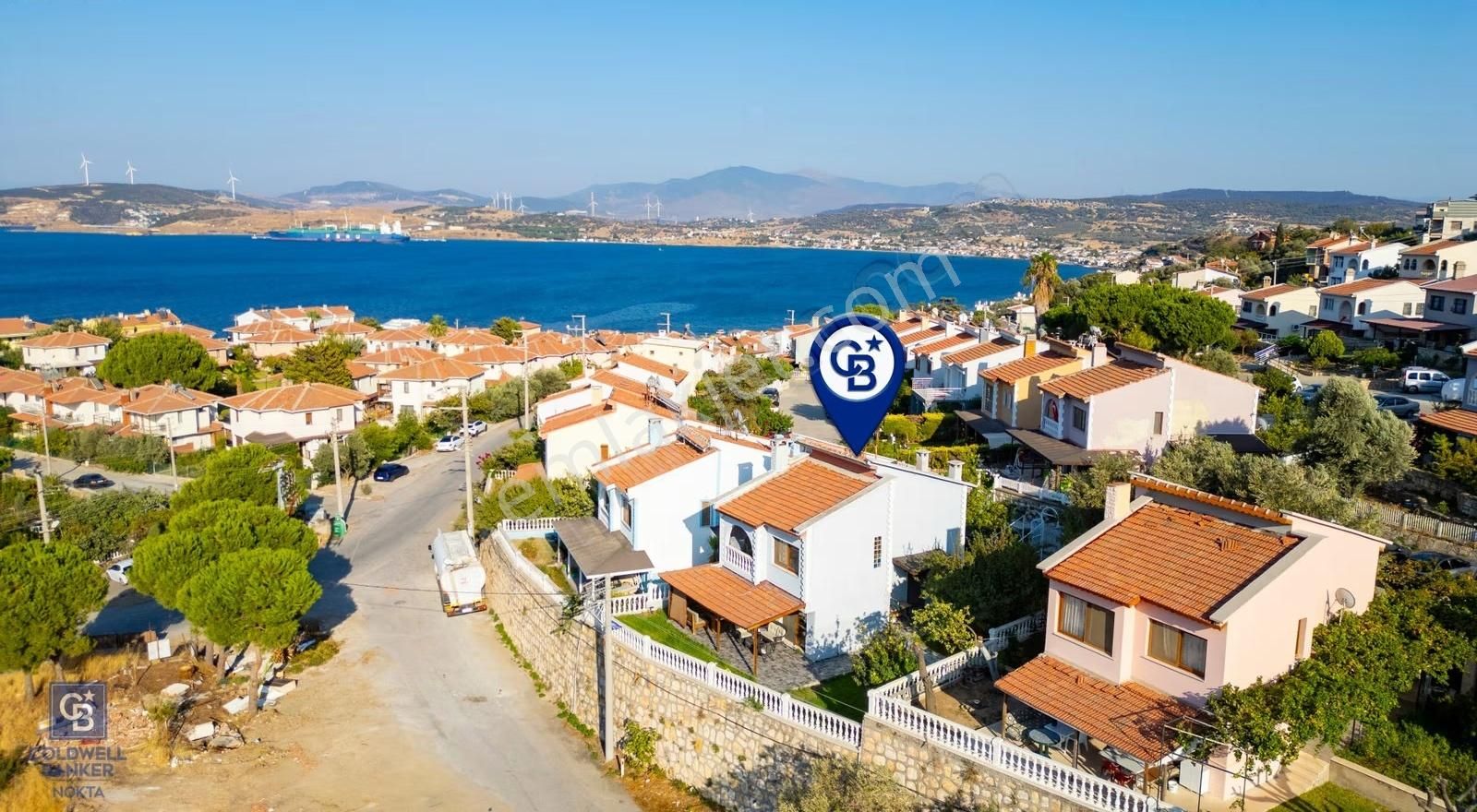 Yenifoça Donatkentte Satılık 3+1 Eşyalı Müstakil Villa - Görsel 35