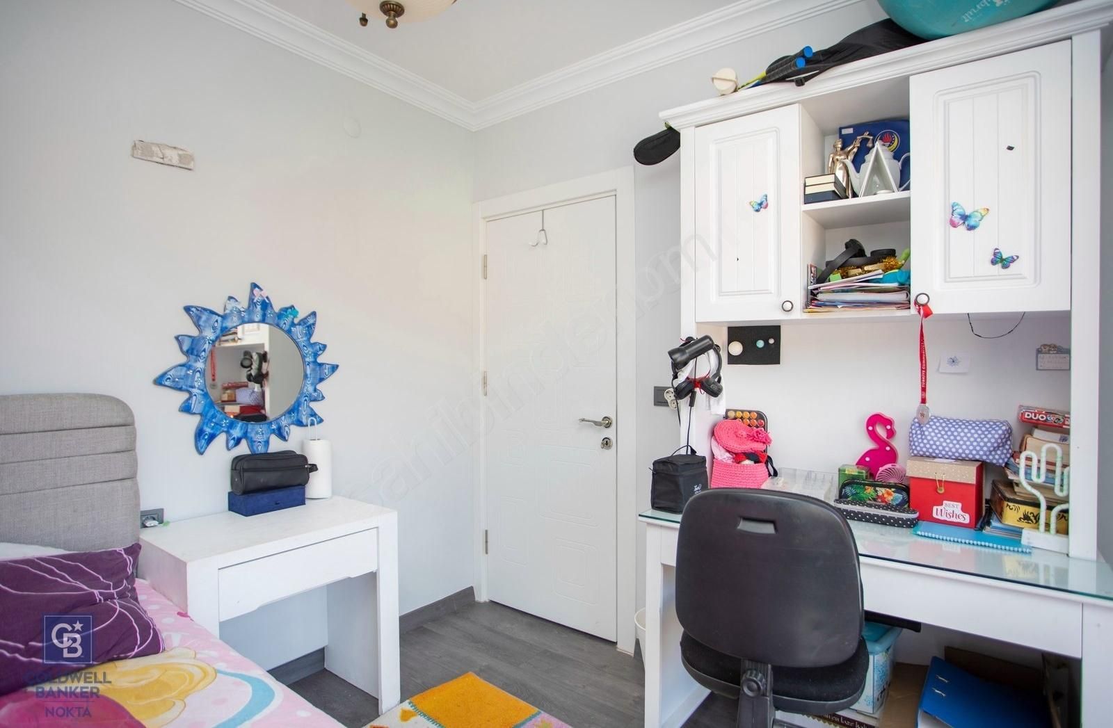 Yenifoça'da Deniz Manzaralı Satılık 3+2 Tripleks Villa - Görsel 26