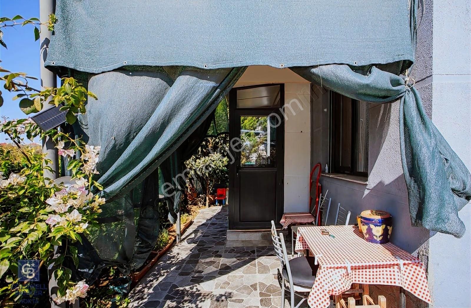 Yenifoça Gencelli'de Satılık 3+1 Tripleks Villa - Görsel 8