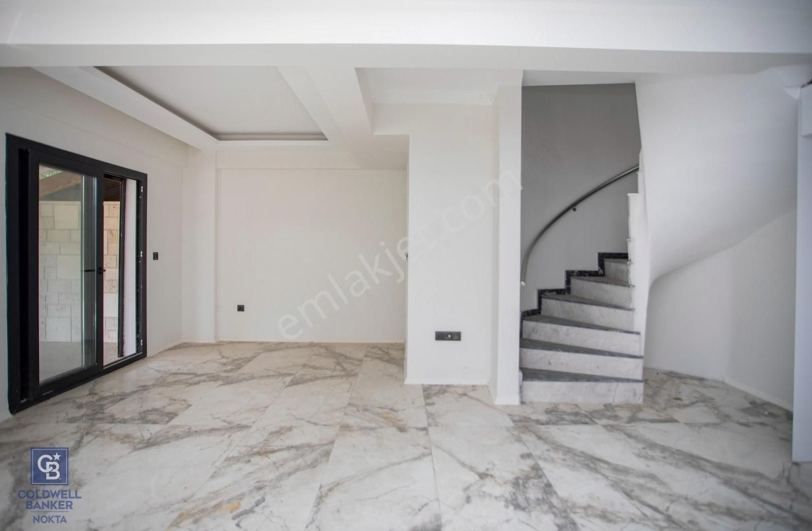 Foça Gencelli'de Satılık 3+1 Teraslı Dubleks Villa - Görsel 31