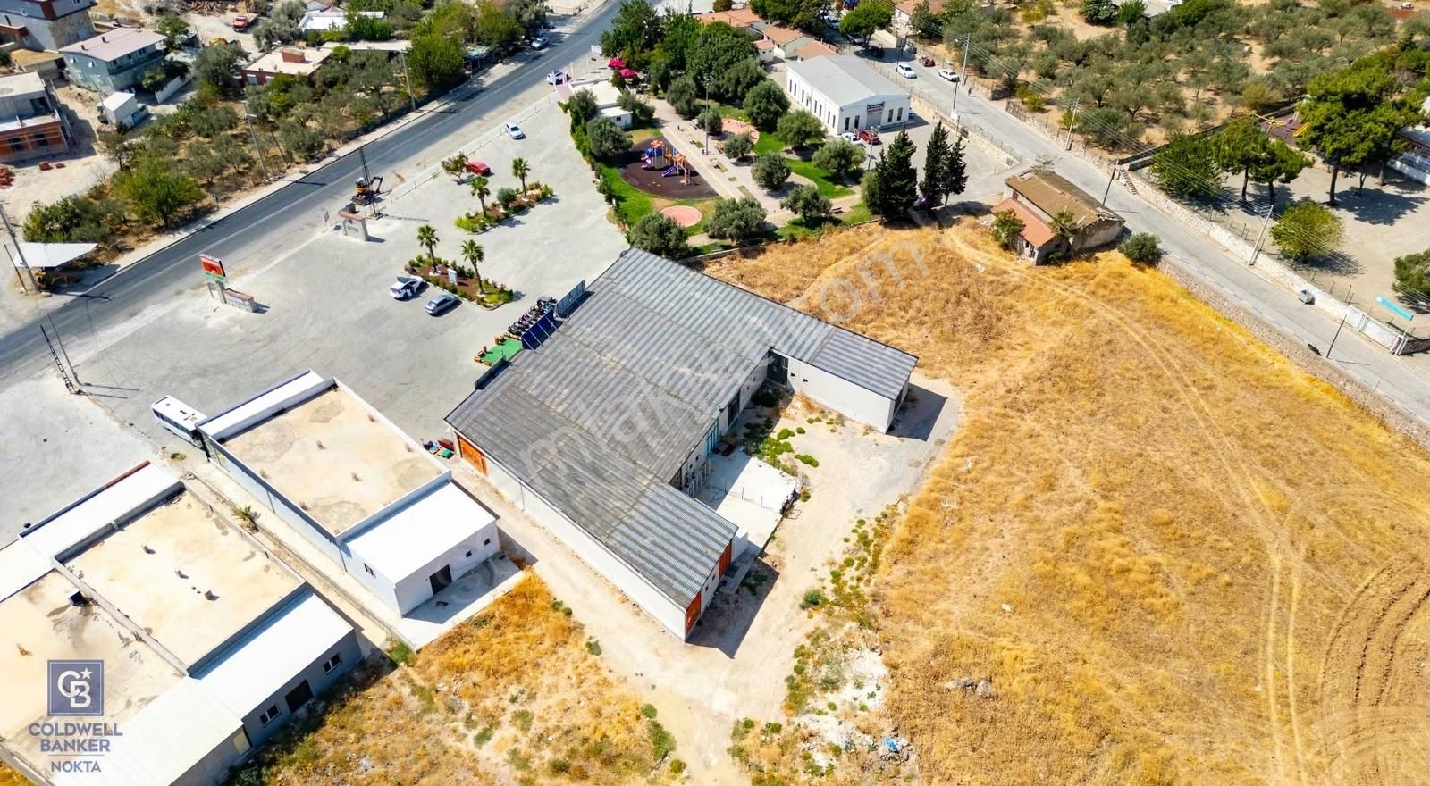 Foça Ilıpınar'da Anayol Üzerinde Satılık Dükkan - Görsel 19