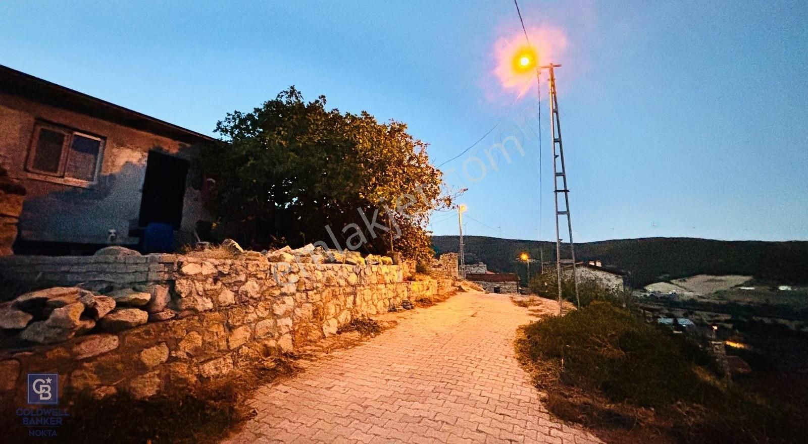 Foça Kocamehmetler'de Satılık 427 M2 Arsa - Görsel 16