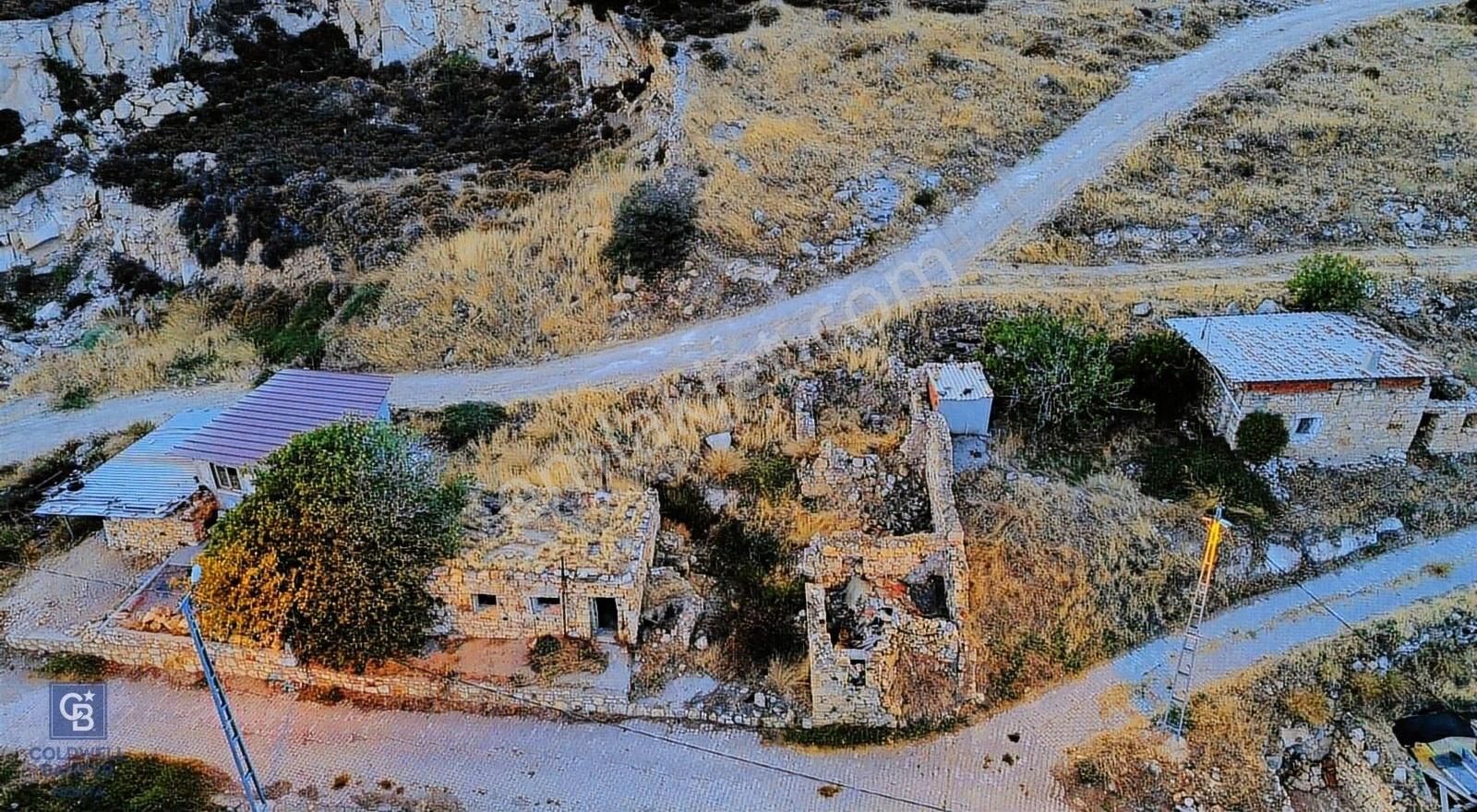 Foça Kocamehmetler'de Satılık 322 M2 Arsa - Görsel 7