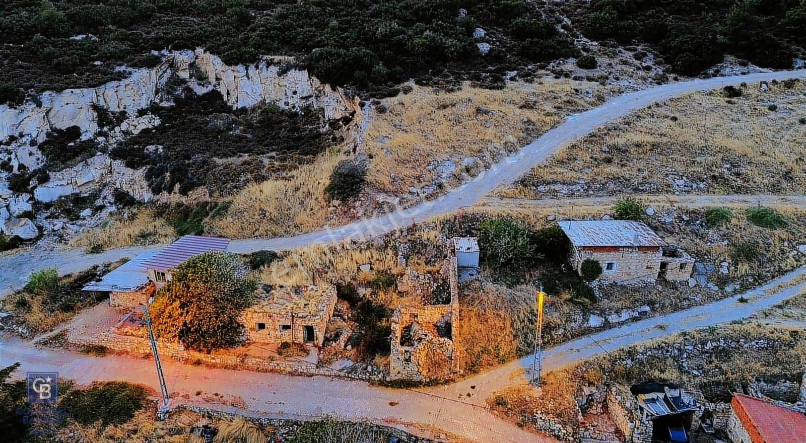 Foça Kocamehmetler'de Satılık 322 M2 Arsa - Görsel 14