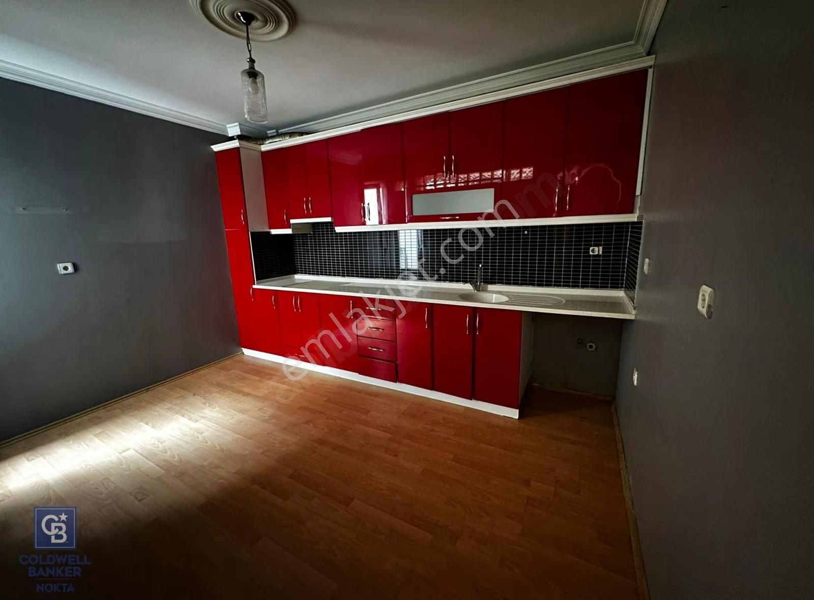 Bornova Çamdibi Merkezi Konumda Kiralık Geniş 3+1 Daire - Görsel 12