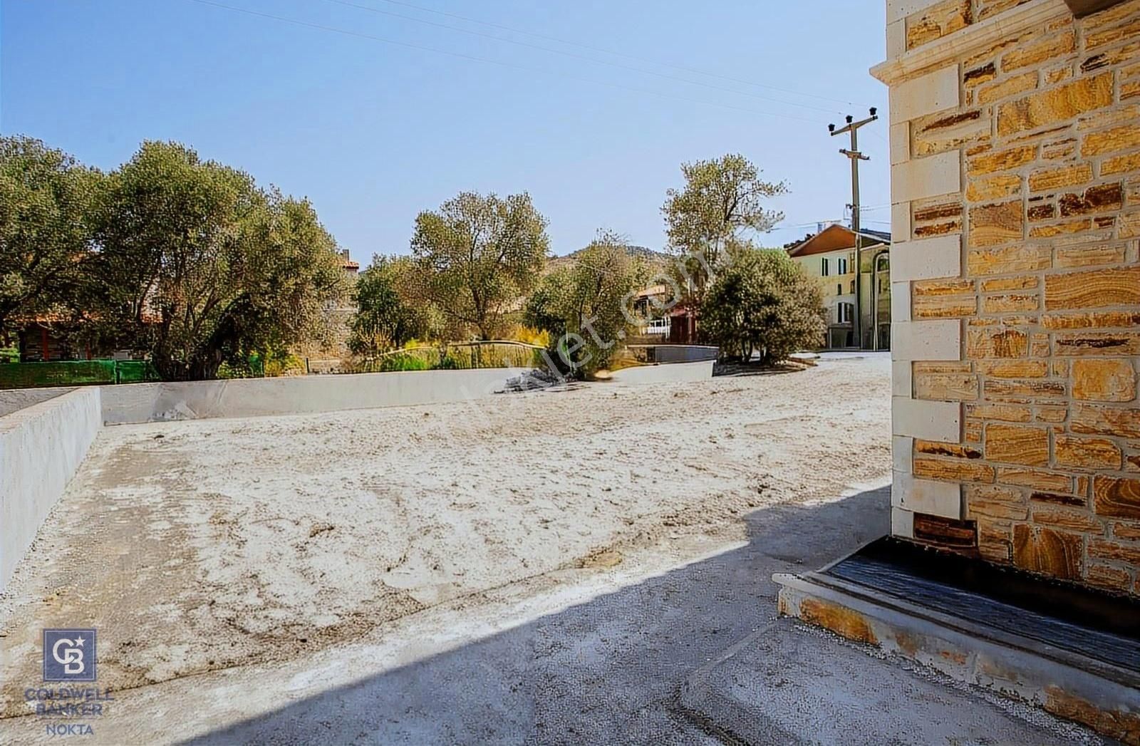 Eski Foça İsmetpaşa Mah. Satılık 5+1 Müstakil Villa - Görsel 17