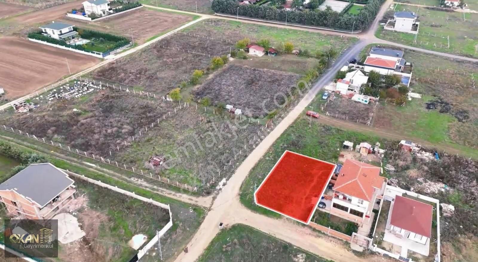 Gümüşyaka'da Satılık 337 M2 Çift Yola Cephe Köşe Arsa