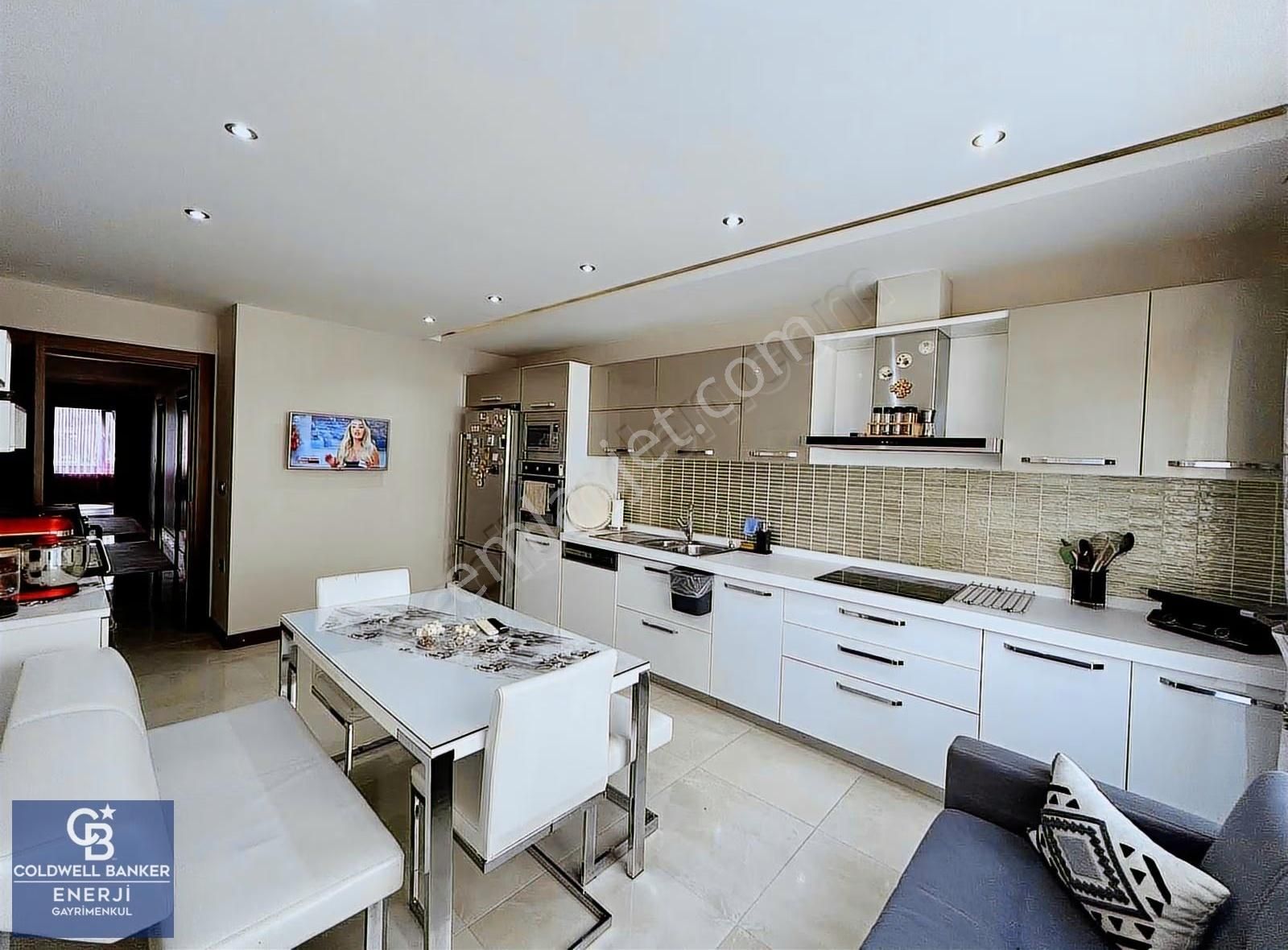 Beylikdüzü Adnan Kahveci Dora Park 2 Sitesinde Satılık 4+1 Daire - Görsel 28