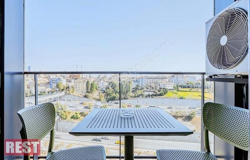 Avangart Rezidans Da Sıfır Tasarım Eşyalı Balkonlu Kiralık Daire - Görsel 8
