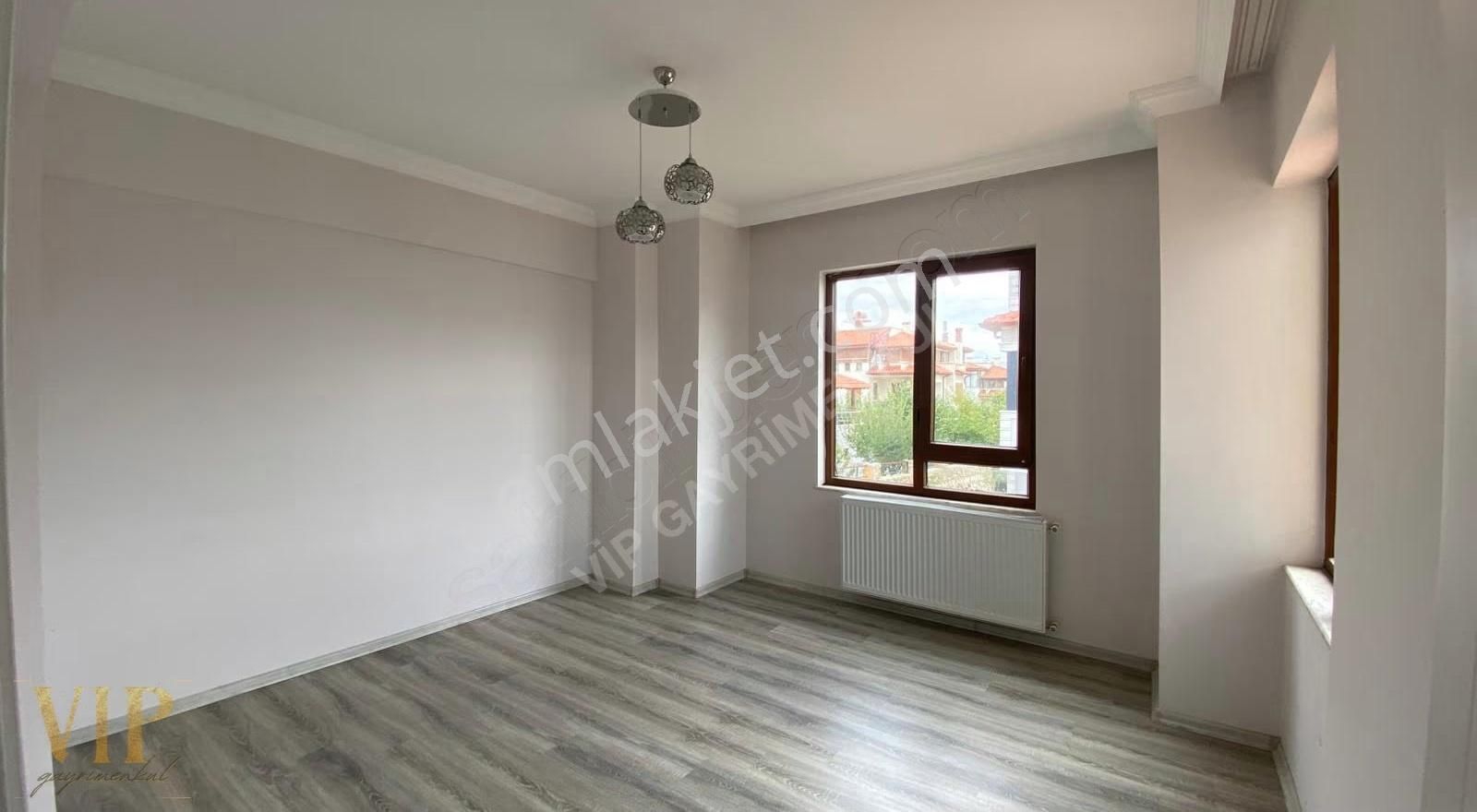 Vip Gayrimenkul'den Ultra Lüx 7+2 Tripleks Villa - Görsel 15
