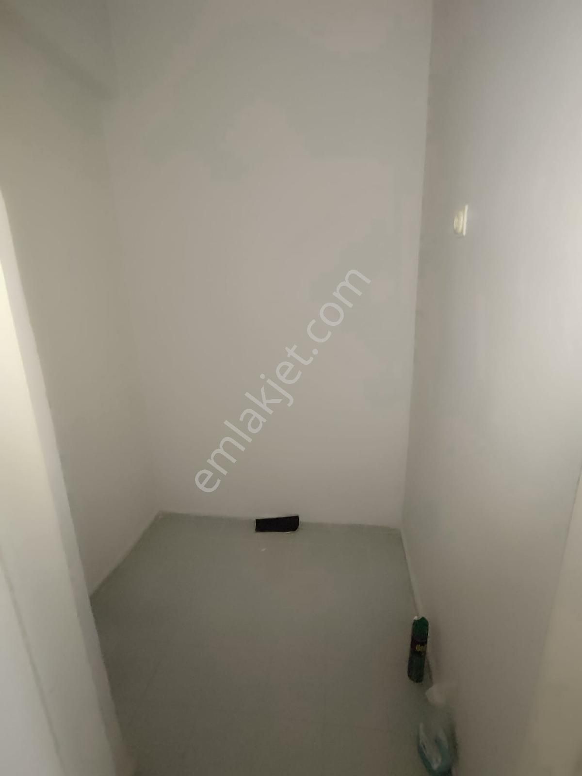 Başkut Emlak'tan Karşıyaka-goncalar Mah.de 2+1 Daire - Görsel 2