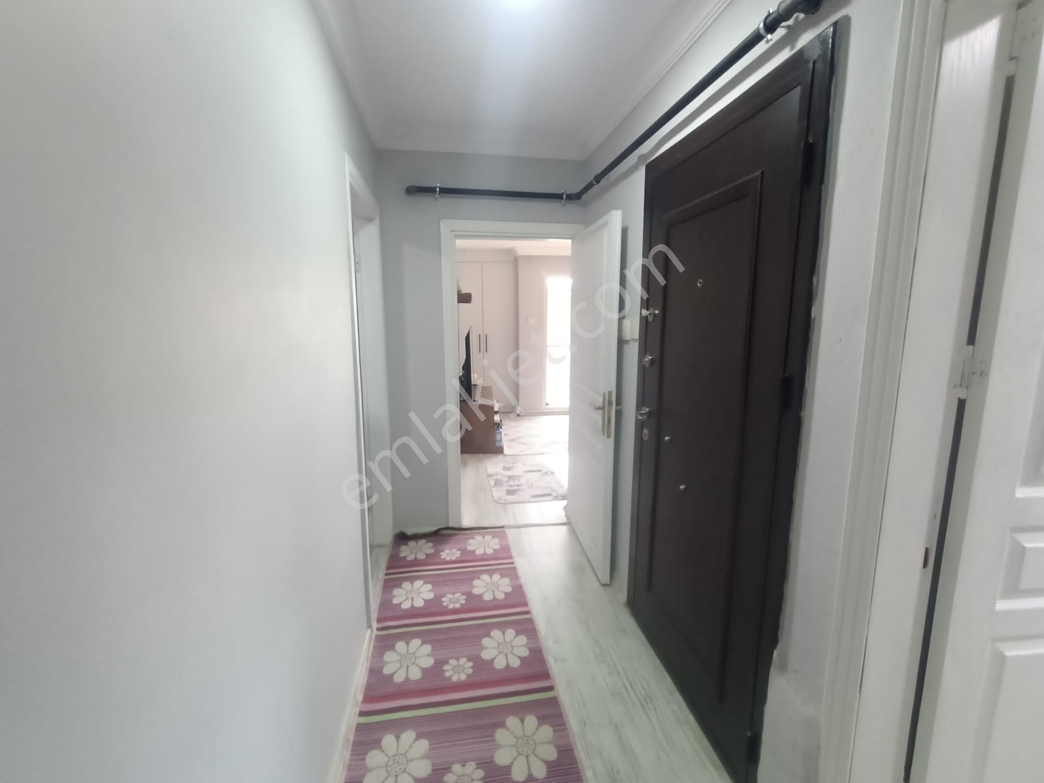 Bornova Çamdibi Yıldırım Beyazıtta Satılık Ferah Yapılı 2+1 Satılık Kupon Daire