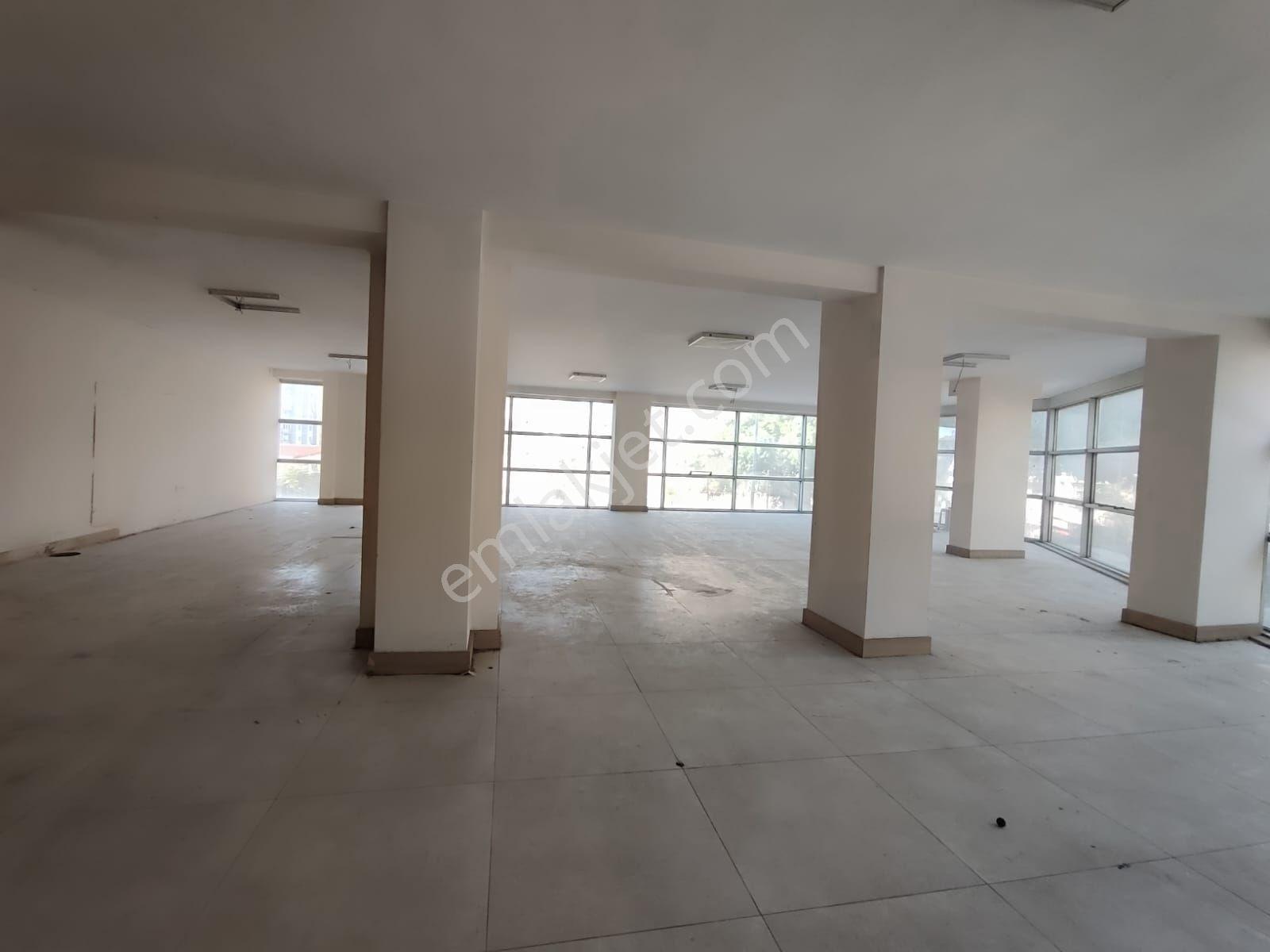 Başkut Emlak'tan İmbatlı'da Kiralık 2 Katlı Köşe Dükkan
