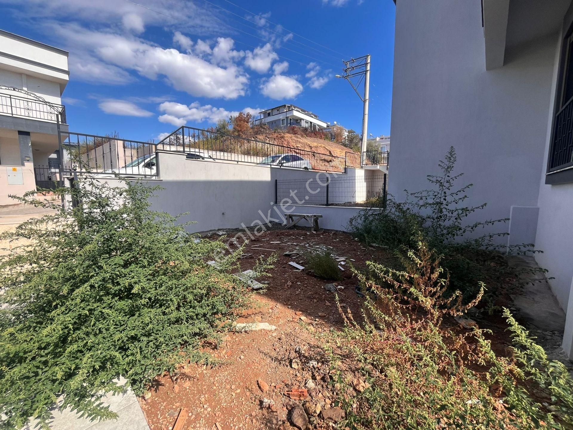 Seferihisar Payamlıda Geniş Bahçeli Sıfır 3+1 Yazlık - Görsel 6