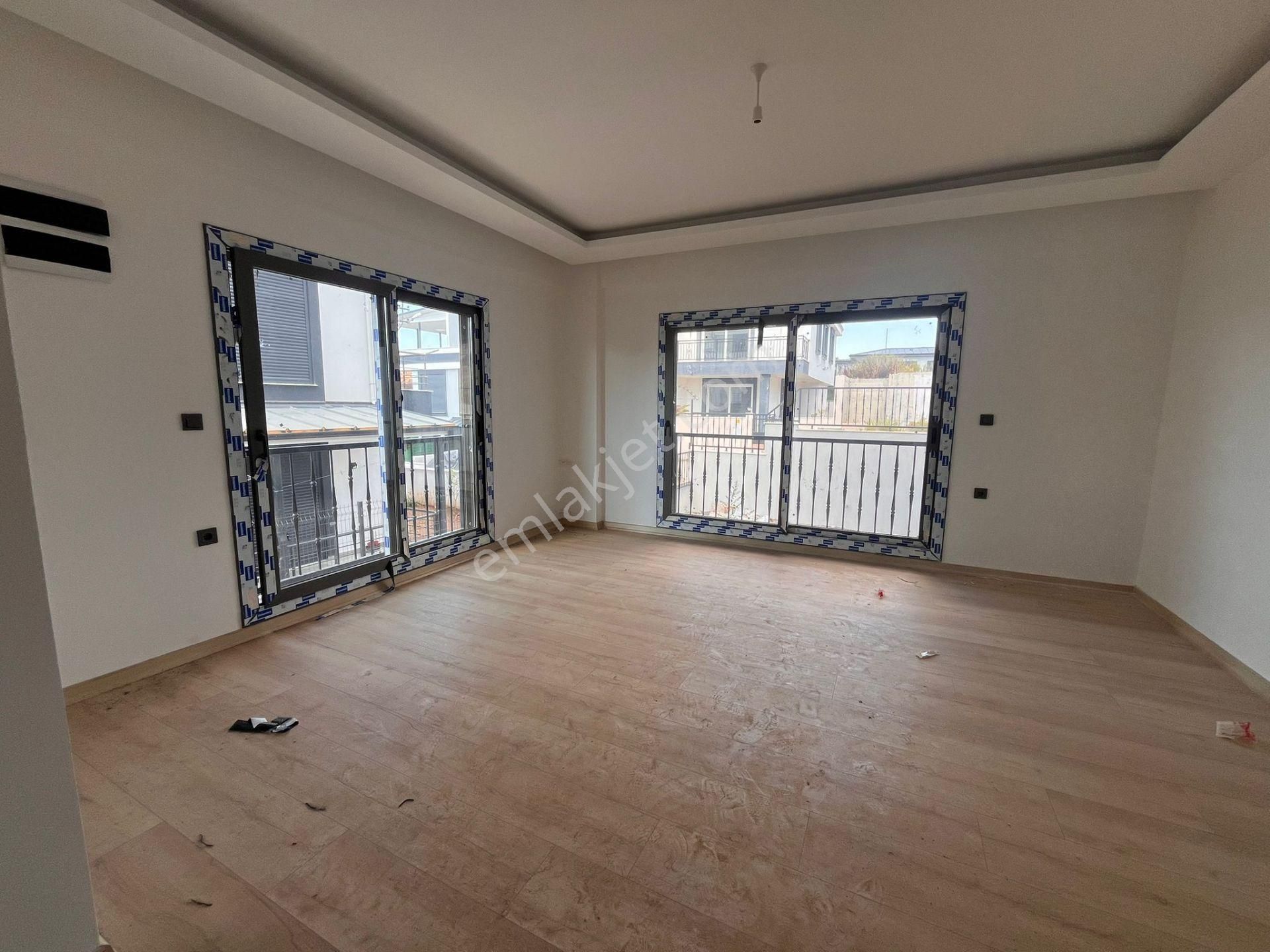 Seferihisar Payamlıda Geniş Bahçeli Sıfır 3+1 Yazlık - Görsel 10