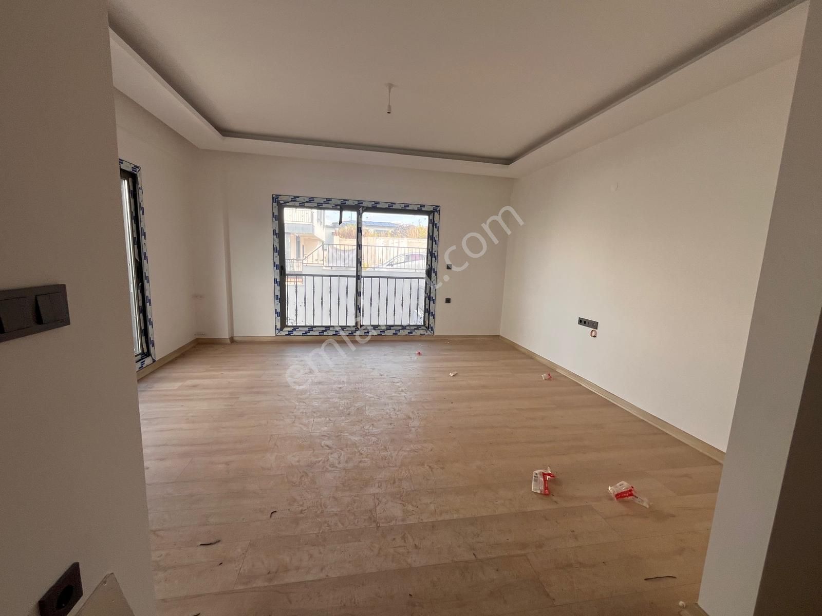 Seferihisar Payamlıda Geniş Bahçeli Sıfır 3+1 Yazlık - Görsel 14