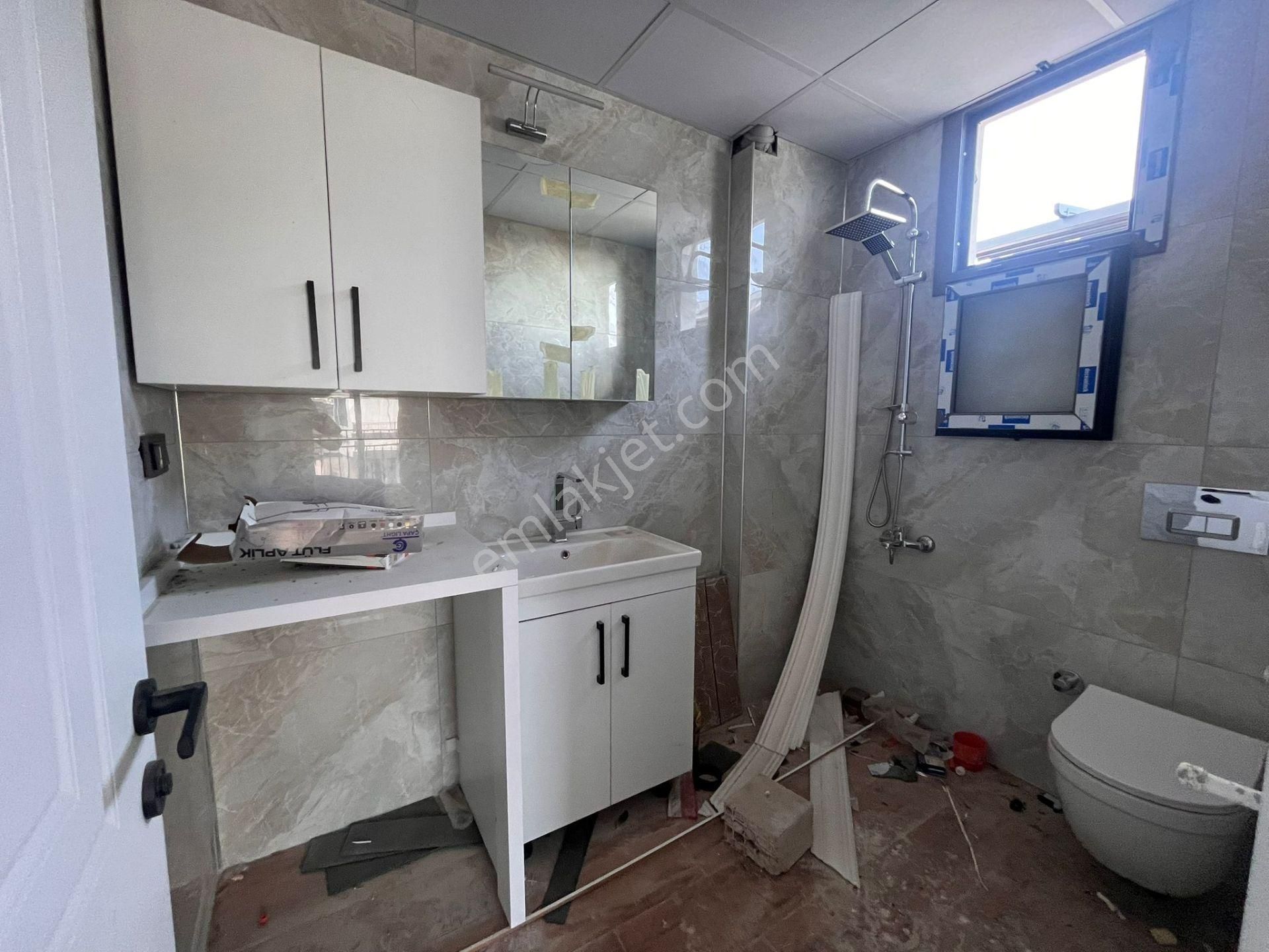 Seferihisar Payamlıda Geniş Bahçeli Sıfır 3+1 Yazlık - Görsel 28