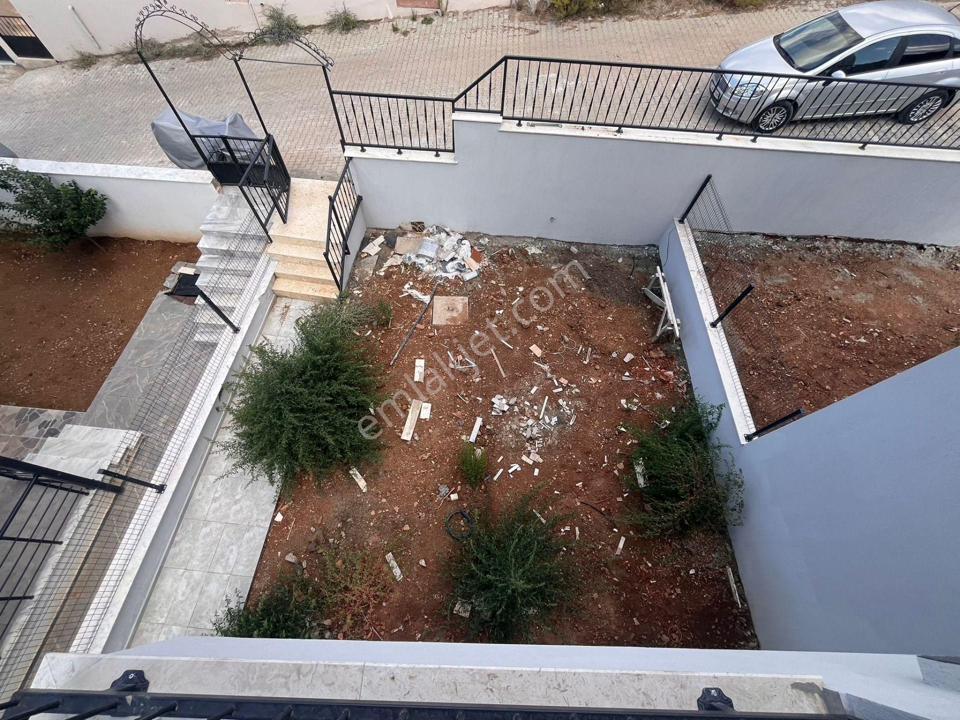 Seferihisar Payamlıda Geniş Bahçeli Sıfır 3+1 Yazlık - Görsel 9