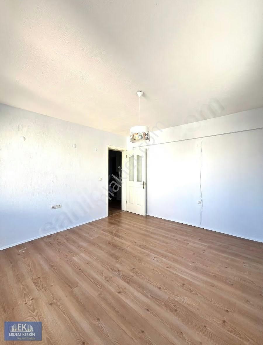 Gaziemir Emrezde 3 Cepheli 110 M2 2+1 Kiralık Daire - Görsel 3