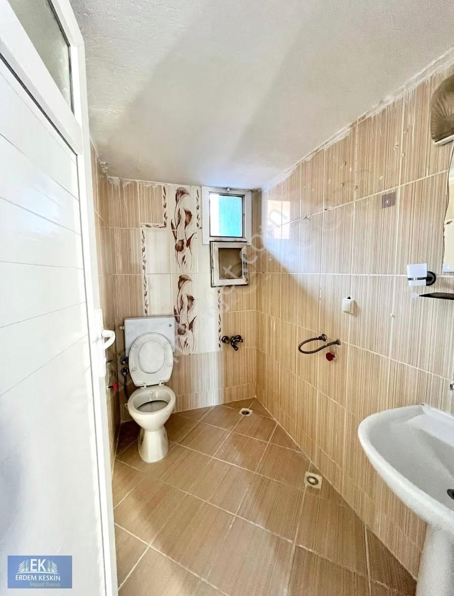 Gaziemir Emrezde 3 Cepheli 110 M2 2+1 Kiralık Daire - Görsel 17