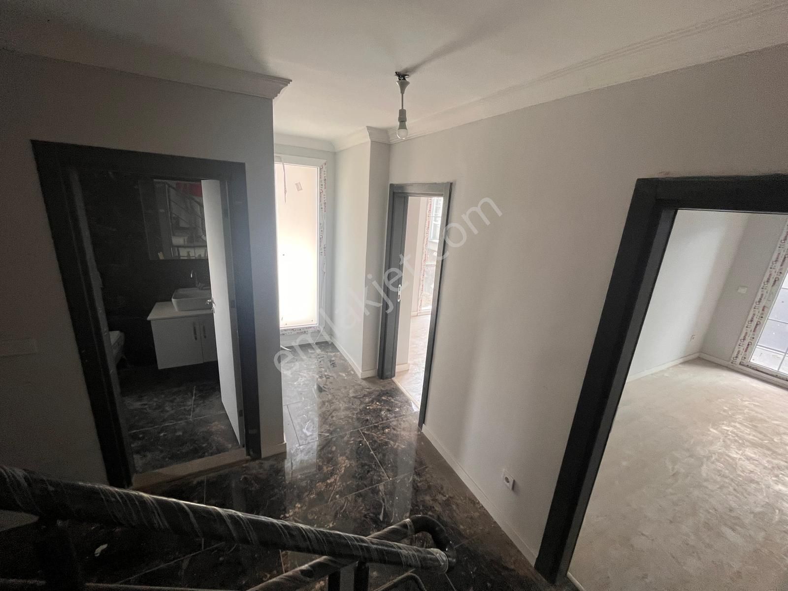 Seferihisar Payamlıda Uygun Fiyata Sıfır 3+1 Bahçeli Villa - Görsel 20