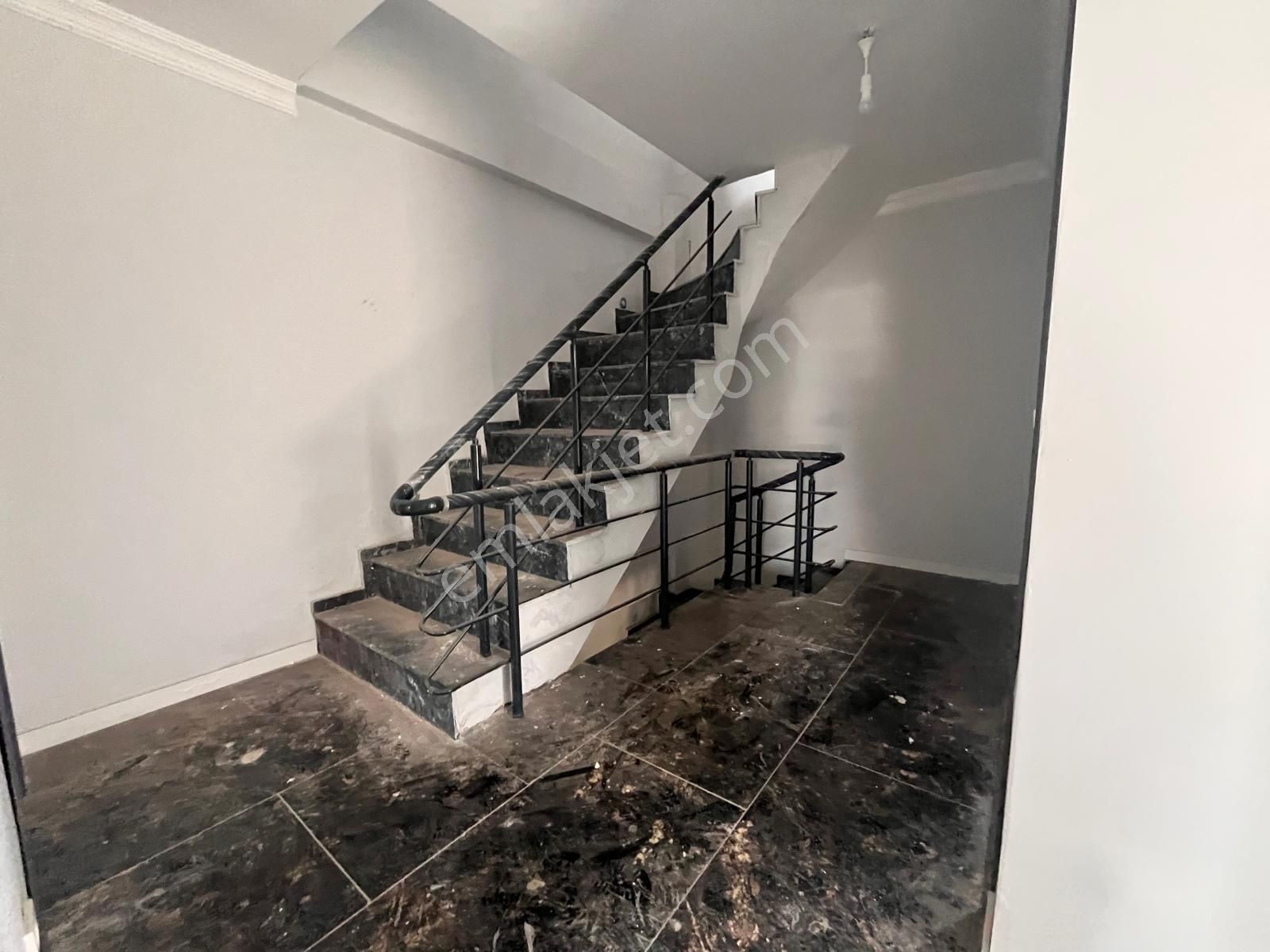 Seferihisar Payamlıda Uygun Fiyata Sıfır 3+1 Bahçeli Villa - Görsel 18