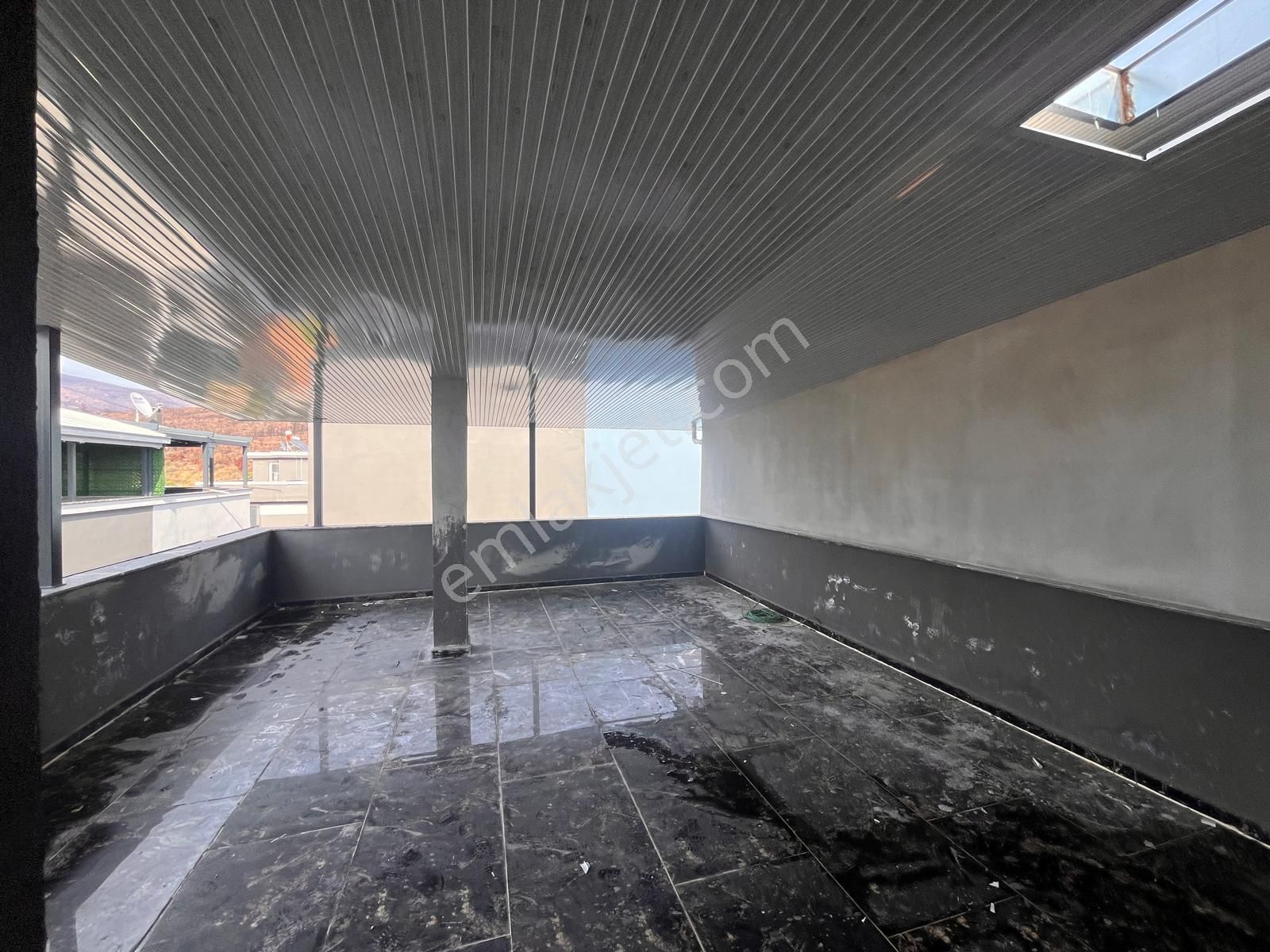 Seferihisar Payamlıda Uygun Fiyata Sıfır 3+1 Bahçeli Villa - Görsel 32